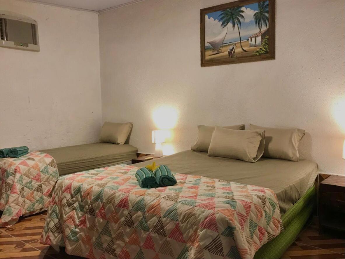 Chalé Privativo à beira do rio Jaguareguava na Mata Atlântica em Bertioga SP Villa Esterno foto